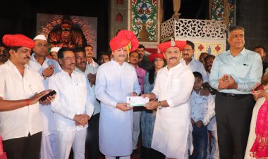 अभिजीत पाटलांनी आयोजित केलेल्या शिवपुत्र संभाजी महाराजांचा इतिहास सर्वांच्या मनावर कोरला जाईल - मा.उपमुख्यमंत्री विजयसिंह मोहिते पाटील