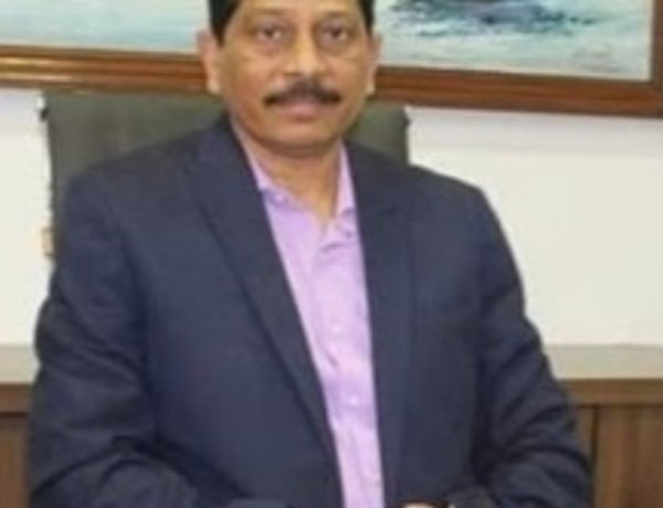 मानाच्या पालख्या रेल्वे रूळावरून जाणार*