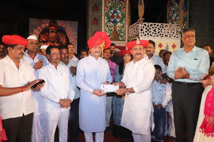 अभिजीत पाटलांनी आयोजित केलेल्या शिवपुत्र संभाजी महाराजांचा इतिहास सर्वांच्या मनावर कोरला जाईल - मा.उपमुख्यमंत्री विजयसिंह मोहिते पाटील