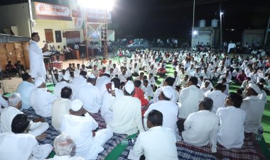 २०१० पर्यंत सगळं ठीक होतं, पण दोन पांढऱ्या पायाचे दादा आले आणि श्री विठ्ठल कारखाना मातीत गेला