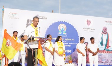 योगमय वातावरणात प्रात्यक्षिके व होमहवनासह पंढरीत योगदिन साजरा*
