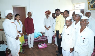 अभिजीत पाटील यांच्या वाढदिवसानिमित्त २२९८ कार्यकर्त्यांनी केले रक्तदान