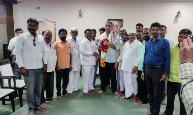 भटुंबरे ग्रामस्थांकडून चेअरमन श्री. प्रशांतराव परिचारक यांचा सन्मान.