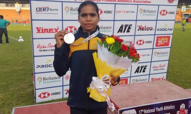 साक्षी सरगर या धावपटू मुलींच्या १८ वर्ष वयोगटातील २००० मिटर स्टिपल चेस स्पर्धेत रौप्य पदक