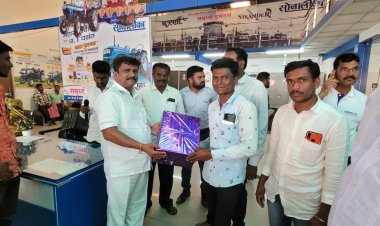 आज समृद्धी ट्रॅक्टर पंढरपूर येथे 3 लकी ड्रॉ घेण्यात आले