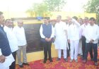 उपमुख्यमंत्री देवेंद्र फडणवीस यांच्या हस्ते  कोर्टी ते वाखरी रस्त्याचे भूमिपूजन