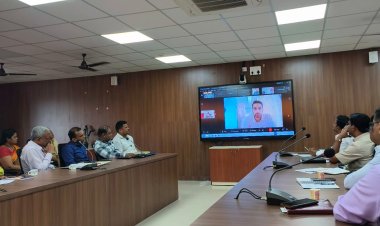 शासन आपल्या दारी’ उपक्रमाच्या यशस्वीतेसाठी प्रत्येक विभागाने दिलेली जबाबदारी चोखपणे पार पाडावी