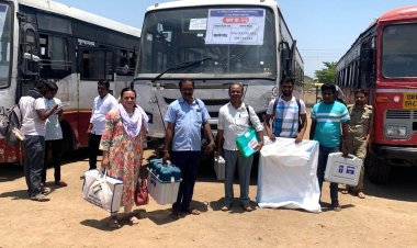 पोलींग पार्टींना मतदान साहित्याचे वितरण ; मतदान पथके मतदानस्थळी रवाना