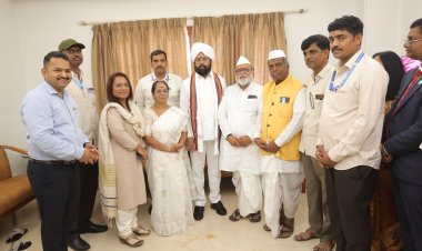 शासकीय महापूजेचे मुख्यमंत्री एकनाथ शिंदे यांना मंदिर समितीकडून निमंत्रण