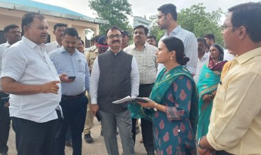 पालखी सोहळ्यात वारकरी भाविकांना आवश्यक सुविधा  देण्याससोबतच स्वच्छतेला प्राधान्य द्यावे