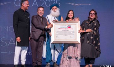 कॅनडा इंडिया फाउंडेशनकडून सद्गुरूंना ग्लोबल इंडियन ऑफ द इयर पुरस्कार प्रदान.